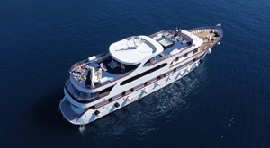 [LIPANJ] Doživite najljepše OTOKE Jadrana uz Ambassador Travel !MINI KRSTARENJE Trogir – Dubrovnik brodom M/S INVICTUS! 4 noćenja uz DORUČAK, razgledi Hvara i Korčule te neograničeni internet!