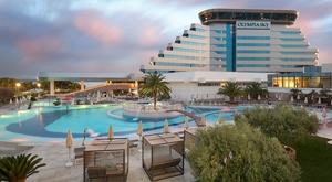 POČETAK LJETA u Hotelu Olympia Sky u Vodicama uz 2 noćenja na bazi POLUPANSIONA! Idealno mjesto za 2 osobe ili 2 osobe i 2 djece -  mir, udobnost i osvježavajući odmor UZ MORE!