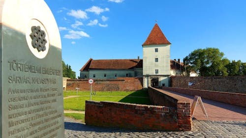 Tinódi Panzió & Restaurant, Sárvár, Mađarska - 354 EUR - 3x noćenje u Superior dvokrevetnoj sobi za 2 osobe, Polupansion