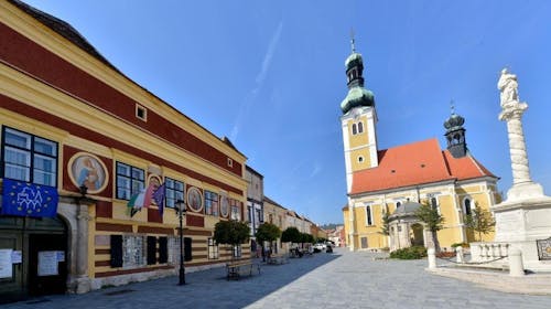 Hotel Irottko - Obiteljski odmor, Kőszeg, Mađarska - 218 EUR - 3x noćenje u dvokrevetnoj sobi za 2 osobe (1 dijete do 11,99 godina besplatno), Polupansion