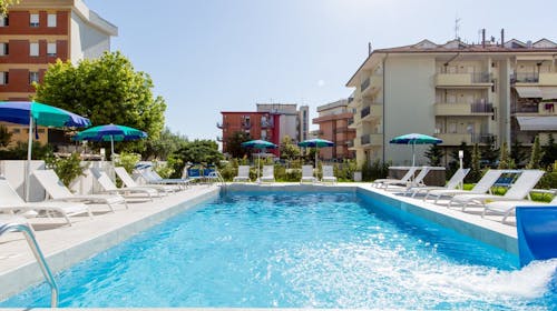 Hotel Cosmopol Cesenatico - Odmor u Italiji, Cesenatico, Italija - 989 EUR - 7x noćenje u četverokrevetnoj sobi s balkonom za 2 osobe, All inclusive