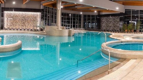 Hotel Azúr - Odmor u Superior studiu, Siofok, Mađarska - 690 EUR - 4x noćenje u Superior studiu za 2 osobe, Polupansion