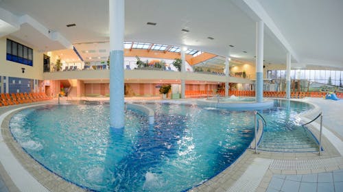Glamping Bioterme - Proljeće i 1. svibanj u termama tijekom tjedna, Mala Nedelja, Ljutomer, Slovenija - 180 EUR - 2x noćenje u glamping villi za 2 osobe, Klasičan buffet ili bio doručak