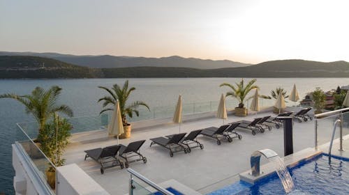 Hotel Nova - Proljeće u Neumu, Neum, Bosna i Hercegovina - 212 EUR - 2x noćenje u Superior sobi s pogledom na park za 2 osobe, Polupansion