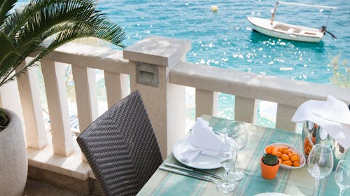 Hotel Nova - Početak ljeta u Neumu, Neum, Bosna i Hercegovina - 263 EUR - 2x noćenje u Superior sobi s pogledom na park za 2 osobe, Polupansion