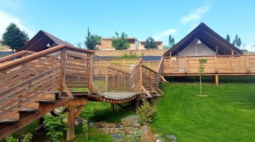 Glamping Bioterme - Ljetni glamping u termama tijekom tjedna, Mala Nedelja, Ljutomer, Slovenija - 236 EUR - 2x noćenje u glamping villi za 2 osobe, Klasičan buffet ili bio doručak