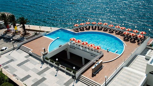 Hotel Sunce Neum - Obiteljski odmor u Neumu u lipnju, Neum, Bosna i Hercegovina - 505 EUR - 3x noćenje u Superior dvokrevetnoj sobi s balkonom i pogledom na more za 2 osobe (dijete do 6,99 godina besplatno), Polupansion