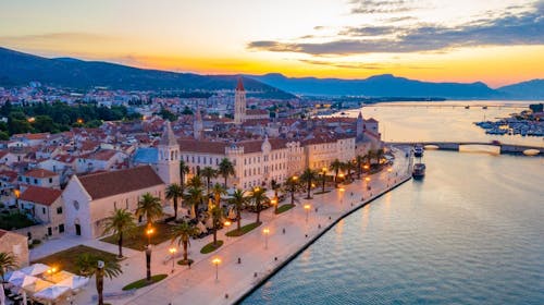 Villa White - Proljeće udvoje u Trogiru, Trogir, Dalmacija, Hrvatska - 235 EUR - 2x noćenje u dvokrevetnoj sobi za 2 osobe, Polupansion (doručak i večera)