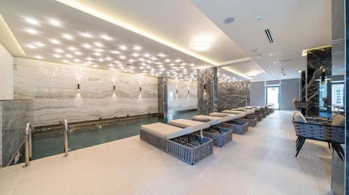 Hotel Millennium by Aycon - Obiteljsko proljeće i jesen u Budvi, Budva, Crna Gora - 515 EUR - 5x noćenje u dvokrevetnoj Superior sobi za 2 osobe (1 dijete do 11,99 godina besplatno), Doručak