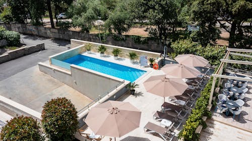 Hotel Idila by Aycon - Obiteljsko ljeto, Budva, Crna Gora - 476 EUR - 3x noćenje u dvokrevetnoj Deluxe sobi s pogledom na park za 2 osobe (1 dijete do 11,99 godina besplatno), Doručak