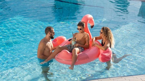 Hotel Horizont - Pozdrav ljetu na makarskoj rivijeri, Baška Voda, Makarska rivijera, Dalmacija, Hrvatska - 720 EUR - 3x noćenje u Junior suiti (strana park) za 2 osobe, Polupansion (buffet doručak i večera)