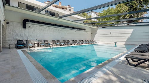 Hotel Talia - All inclusive kraj ljeta u Crnoj Gori, Igalo, Crna Gora - 279 EUR - 2x noćenje u trokrevetnoj sobi bez terase za 2 osobe (2 djece do 12 godina besplatno), All inclusive