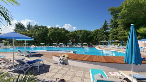 Rubin Sunny Hotel by Valamar - Ljeto u Poreču udvoje, Poreč, Istra, Hrvatska - 529 EUR - 4x noćenje u Soba za 2 morska stran za 2 osobe, Polupansion (produženi doručak i rani ručak od 8 do 14 sati uz bezalkoholna pića)