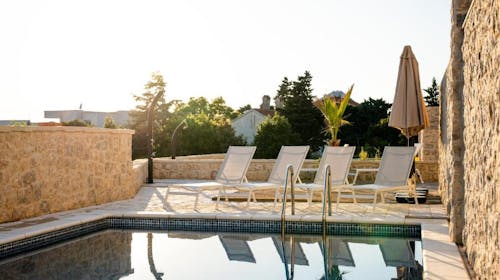 Meridian Pool Residences - Odmor na Pagu, Novalja, Pag, Dalmacija, Hrvatska - 170 EUR - 2x noćenje u dvosobnom apartmanu (4+2) za 6 osoba, Korištenje vanjskog bazena