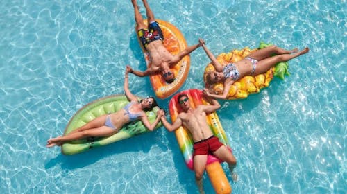 Aquapark Istralandia - Cjelodnevna ulaznica za odrasle - Lipanj i rujan, Brtonigla, Istra, Hrvatska - 35 EUR - 1x cjelodnevna ulaznica za osobe iznad 120 cm, Korištenje atrakcija i bazena vodenog parka Istralandia