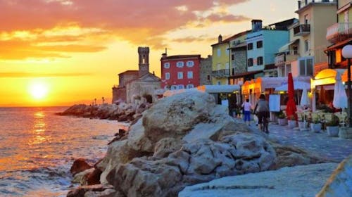 Boutique Hotel PiranArt - Proljeće i 1. svibanj udvoje u boutique hotelu u Piranu, Piran, Slovenija - 190 EUR - 2x noćenje u dvokrevetnoj sobi sa sopstvenom kupaonicom za 2 osobe, Polupansion (doručak i večera)