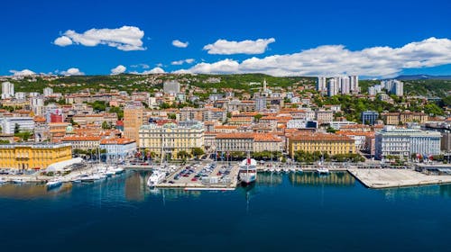 Grand Hotel Bonavia Rijeka - Proljeće i 1. svibanj u Rijeci - Superior soba, Rijeka, Hrvatska - 268 EUR - 2x noćenje u dvokrevetnoj Superior sobi za 2 osobe, Doručak