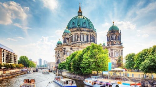 A&O Berlin Mitte - City break u centru Berlina, Berlin, Njemačka - 67 EUR - 1x noćenje u dvokrevetnoj Standard sobi ili obiteljskoj sobi za 2 osobe (2 djece do 17 godina besplatno), Doručak