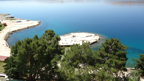 Hotel Zagreb Karlobag - All inclusive light ljeto - Soba s balkonom, Karlobag, Hrvatska - 921 EUR - 7x noćenje u dvokrevetnoj sobi s balkonom za 2 osobe (1. dijete do 11,99 godina besplatno i 2. dijete do navršene 1 godine besplatno), All inclusive light