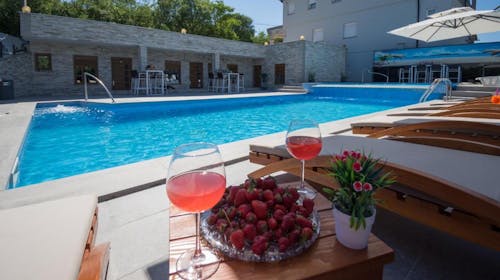 Adria Centar Koćuša - Odmor za dvoje na prekrasnoj reci Trebižat, Ljubuški, Bosna i Hercegovina - 182 EUR - 2x noćenje u dvokrevetnoj sobi za 2 osobe, Doručak