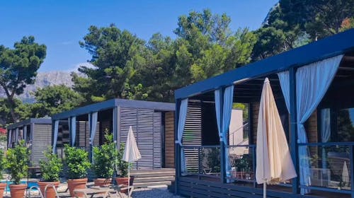 Park Villas by Morenia - All inclusive odmor u Deluxe kamping vile s privatnim bazenom, Podaca, Makarska rivijera, Dalmacija, Hrvatska - 520 EUR - 2x noćenje u kamping vili s privatnim grijanim bazenom za do 4 osobe, All inclusive