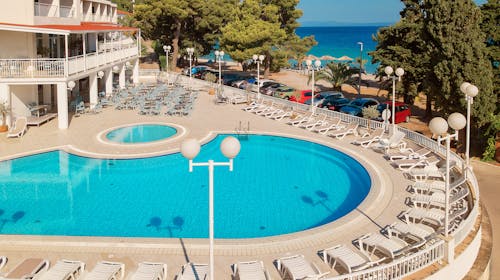 Hotel Faraon - All inclusive obiteljski pozdrav ljetu u Dalmaciji, Trpanj, Dalmacija, Hrvatska - 290 EUR - 2x noćenje u obiteljskoj Comfort sobi bez balkona (pogled park) za 2 osobe (2 djece do 11,99 godina besplatno), All inclusive s uključenim pićem uz obroke