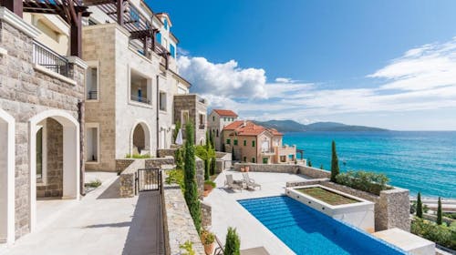 Luštica bay Vacation homes - Vrhunsko ljeto na Luštici, Tivat, Crna Gora - 179 EUR - 2x noćenje u apartmanu Studio Centrale za 2 osobe, Pristup plaži Chedi