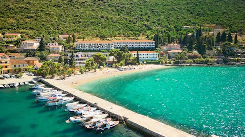 Hotel Faraon - All inclusive obiteljski pozdrav ljetu u Dalmaciji, Trpanj, Dalmacija, Hrvatska - 725 EUR - 5x noćenje u obiteljskoj Comfort sobi bez balkona (pogled park) za 2 osobe (2 djece do 11,99 godina besplatno), All inclusive s uključenim pićem uz obroke