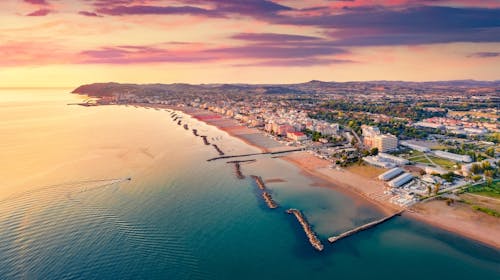 Hotel President - All inclusive light odmor uz plažu, Bellaria Igea Marina, Italija - 820 EUR - 5x noćenje u dvokrevetnoj sobi s balkonom ili bez balkona za 2 osobe, All inclusive light u hotelskom restoranu