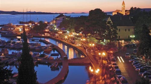 Villa Adriatic - Odmor za početak ljeta u Biogradu na Moru, Biograd na Moru, Dalmacija, Hrvatska - 148 EUR - 3x noćenje u moderno opremljenom apartmanu za 4 osobe, Posteljina i ručnici