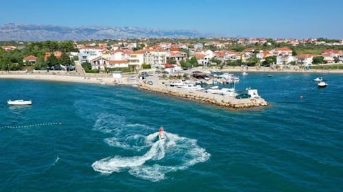 Hotel Beni - Last minute pozdrav ljetu u Dalmaciji, Vrsi, Dalmacija, Hrvatska - 360 EUR - 3x noćenje u dvokrevetnoj sobi za 2 osobe (2 djece do 6 godina besplatno), Polupansion