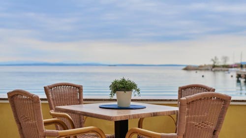 Hotel Villa Schubert - Ljetni odmor u neposrednoj blizini mora, Ika, Hrvatska - 479 EUR - 2x noćenje u elegantnoj dvokrevetnoj sobi za 2 osobe, Bogati buffet doručak uz neograničenu konzumaciju toplih napitaka i sokova