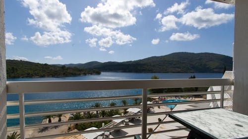 Adria All Inclusive Hotel - All inclusive ljeto na Korčuli, Vela Luka, Korčula, Dalmacija, Hrvatska - 705 EUR - 5x noćenje u sobi s pogledom na park za 2 osobe (1 dijete do 6,99 godina besplatno), All inclusive (doručak, ručak, večera, piće uz obroke, coffee time, izbor pića u aperitiv baru)