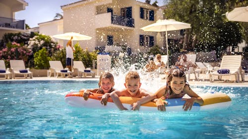 Aminess Vival Port9 Residence - Obiteljsko ljeto u apartmanima na Korčuli, Korčula, Dalmacija, Hrvatska - 1.162 EUR - 7x noćenje u apartmanu Vinea za 2 osobe (2 djece do 13,99 godina besplatno), Korištenje vanjskog infinity bazena sa slatkom vodom za odrasle
