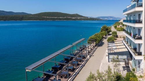 Hotel Novum Neum - Ljetni obiteljski odmor u Neumu, Neum, Bosna i Hercegovina - 660,50 EUR - 5x noćenje u dvokrevetnoj sobi za 2 osobe (1 dijete do 11,99 godina besplatno), Polupansion