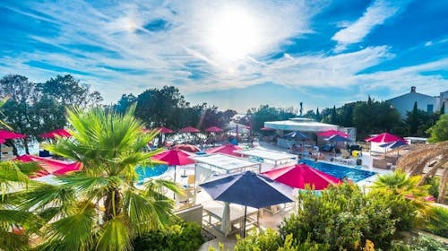 La Luna Island Hotel - Obiteljski all inclusive kraj ljeta na Pagu, Lun, otok Pag, Hrvatska - 348 EUR - 2x noćenje u dvokrevetnoj Standard sobi s pomoćnim ležajem za 2 osobe (1 dijete do 11,99 godina i 2. dijete do 2,99 godina besplatno), All inclusive