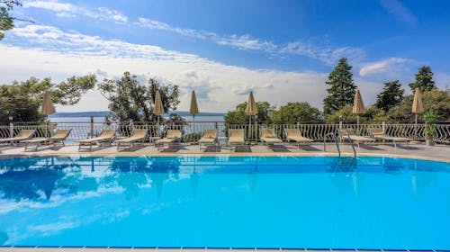 Mediteran Maradiso Hotel by Aminess - Kraj ljeta udvoje u Crikvenici, Crikvenica, Hrvatska - 584 EUR - 4x noćenje u Standard dvokrevetnoj sobi za 2 osobe, Polupansion (buffet doručak i večera)