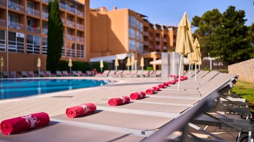 Hotel Umag Plava Laguna - Ljeto uz obalu, Umag, Istra, Hrvatska - 1.071 EUR - 5x noćenje u dvokrevetnoj Classic sobi s balkonom (pogled park) za 2 osobe, Piće uz večeru