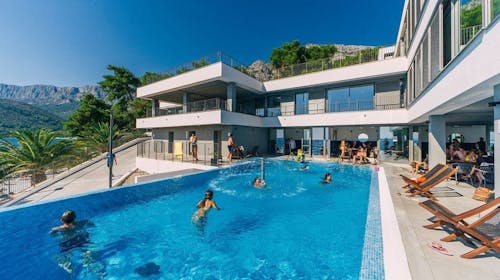 Morenia All Inclusive Resort - All inclusive ljeto s animacijom, Podaca, Makarska rivijera, Dalmacija, Hrvatska - 1.210 EUR - 5x noćenje u Comfort sobi s balkonom (strana park) za 2 osobe (1 dijete do 11,99 godina i 1 dijete do 7,99 godina besplatno), All inclusive