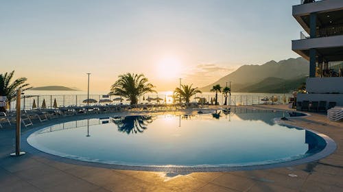 Morenia All Inclusive Resort - All inclusive ljeto s animacijom, Podaca, Makarska rivijera, Dalmacija, Hrvatska - 1.400 EUR - 5x noćenje u Standard sobi s balkonom (strana more) za 2 osobe (1 dijete do 7,99 godina u krevetu s roditeljima besplatno), All inclusive