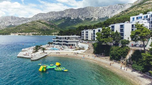 Morenia All Inclusive Resort - All inclusive ljeto s animacijom, Podaca, Makarska rivijera, Dalmacija, Hrvatska - 2.422 EUR - 7x noćenje u Comfort sobi s balkonom (strana park) za 2 osobe (1 dijete do 11,99 godina i 1 dijete do 7,99 godina besplatno), All inclusive