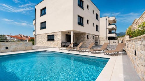 Noelia Pool Residence - Ljeto u apartmanu u Novalji, Novalja, Hrvatska - 799 EUR - 5x noćenje u jednosobnom apartmanu (2+2) za 4 osobe, Korištenje vanjskog bazena