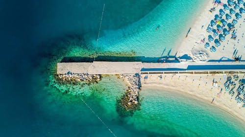 Hotel Selce - Ljetni obiteljski odmor tik uz obalu, Selce, Hrvatska - 1.350 EUR - 7x noćenje u Standard sobi za 2 osobe (1 dijete do 6,99 godina besplatno), Polupansion