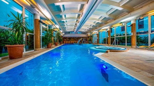Drava Hotel Thermal Resort - Odmor u gradu Harkány tijekom tjedna, Harkány, Mađarska - 365 EUR - 2x noćenje u Classic dvokrevetnoj sobi za 2 osobe, Polupansion (buffet doručak i buffet večera)