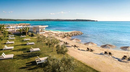 Aminess Vival Maestral Hotel - Ljeto u Novigradu, Novigrad, Istra, Hrvatska - 750 EUR - 3x noćenje u dvokrevetnoj Superior sobi s balkonom za 2 osobe (1 dijete do 9,99 godina besplatno), Polupansion