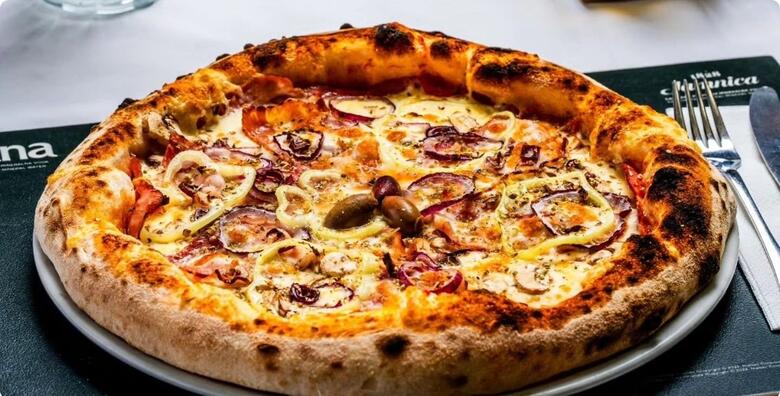 Pizza po izboru za 2 osobe u Magazinskoj kleti - Četiri šešira